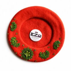 Beretă handmade portocalie din lână 100% cu decor verde EZO